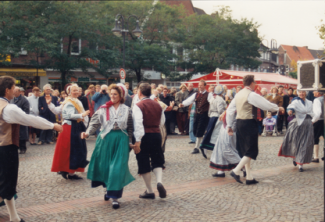 foto 1992 02 597 650x445
